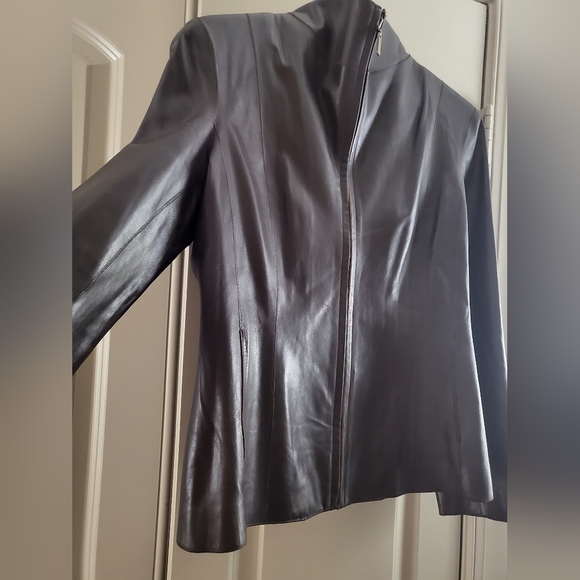 Cole Haan Lambskin Chocolate Leather Jacket 💯 BEAUTIFUL - Picture 3 of 10